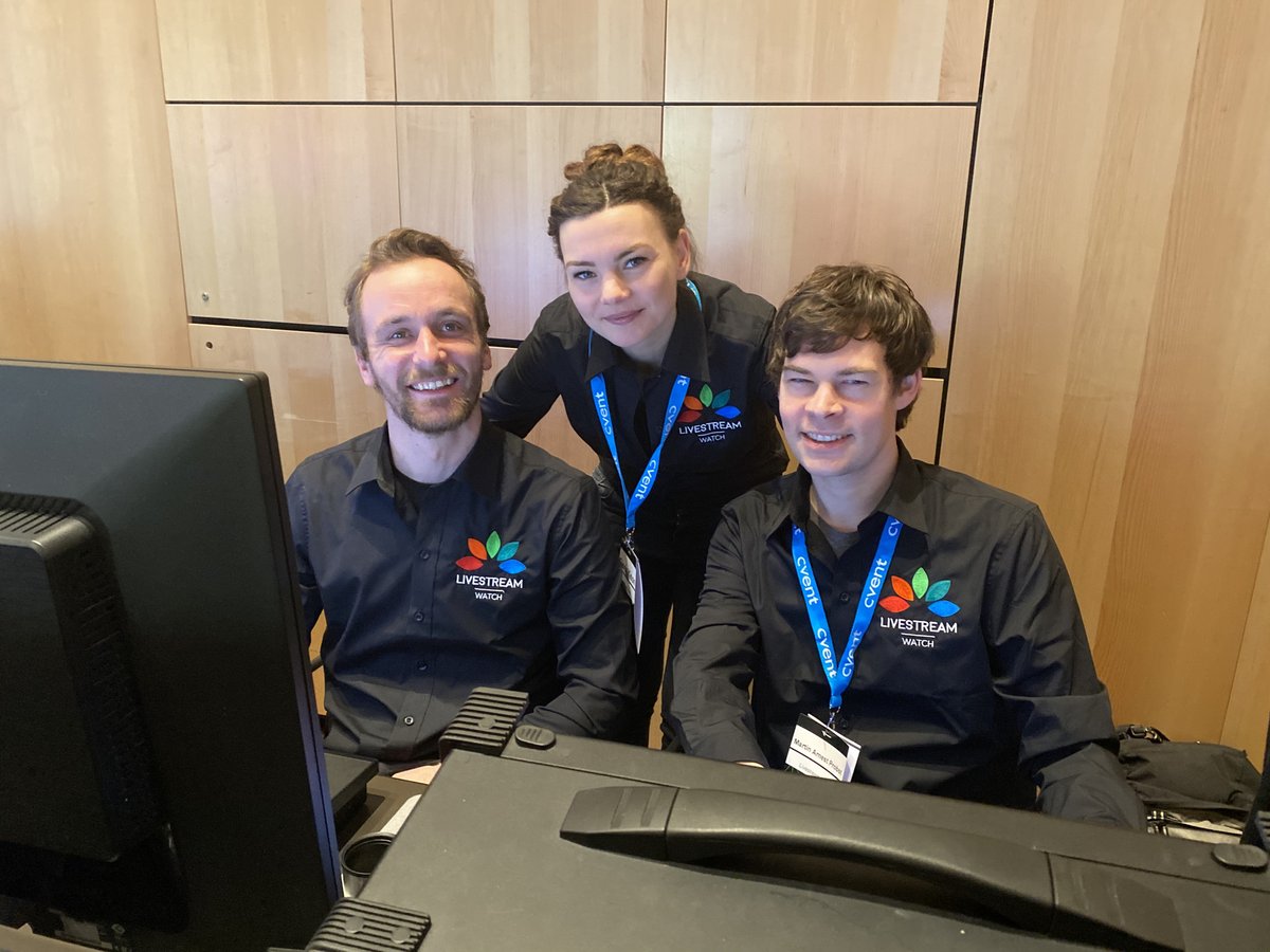 Livestream_DE's tweet photo. Wir sind live von der #TechXperience und das Team freut sich drauf, eine schöne Übertragung umzusetzen. Die Opening Keynote stsrtet in Kürze. https://t.co/0D5jhf4ehX #TechX19 https://t.co/ZuC60T6uKI