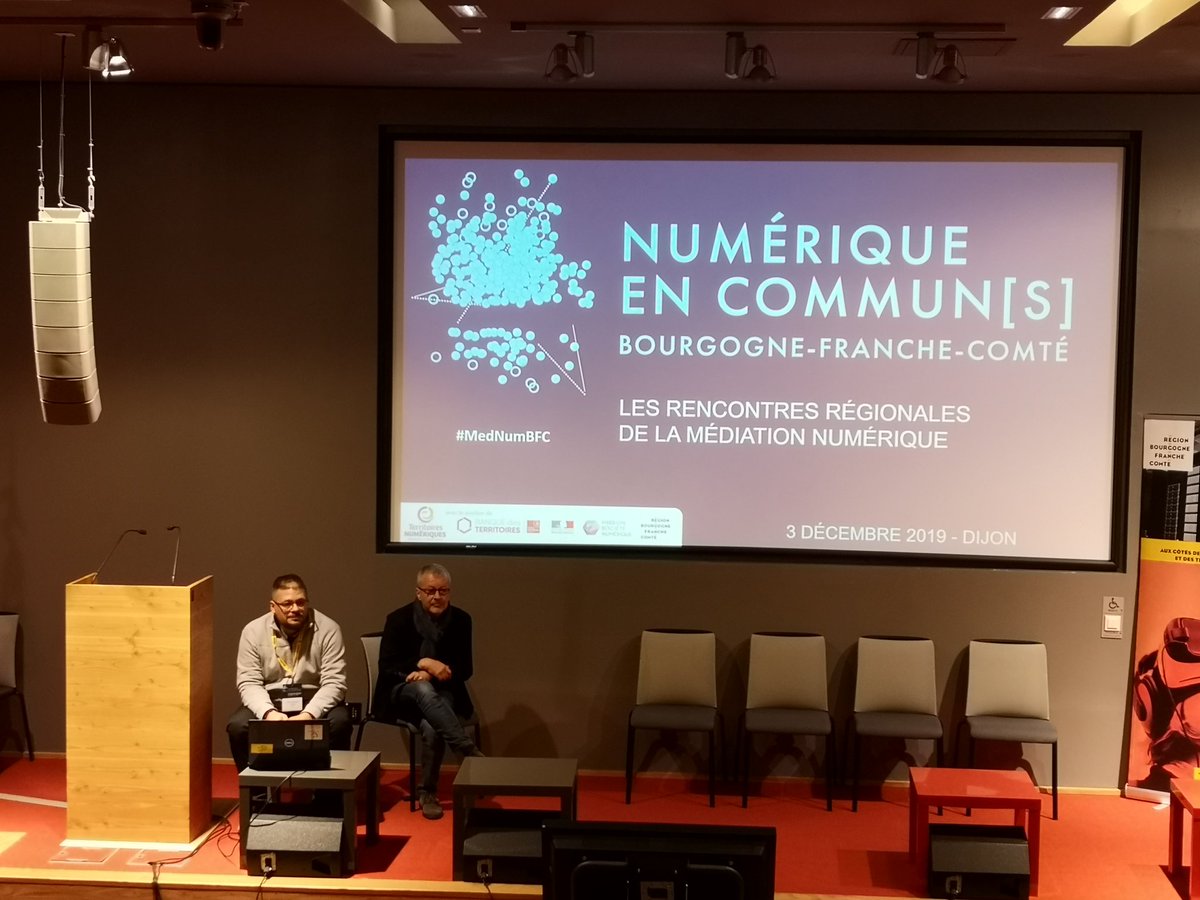 ARNiaBFC's tweet photo. Ouverture de la 1ère rencontre régionale de la médiation numérique, organisée par #MednumBFC, projet porté par @TerNumBFC et la Région @bfc_region https://t.co/cGPUzIbpM9