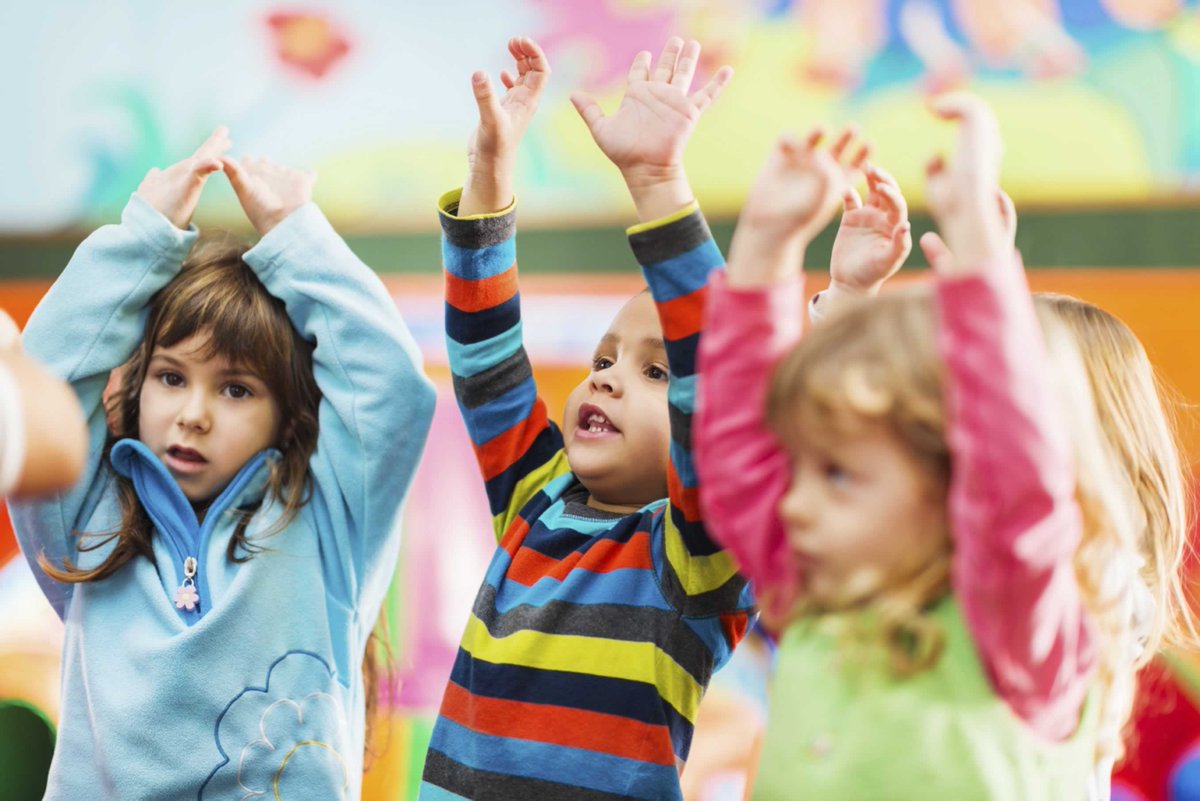 StudioSwing's tweet image. #DANS helpt in de ontwikkeling van academische vaardigheden. Het helpt kinderen die meer moeite hebben met leren en #kleuters die nog geen gezamenlijke #taal beheersen. #onderwijs #onderwijsdebat #kinderopvang  #VVE #Nederlands #taalachterstand

ukedchat.com/2019/02/19/dan…