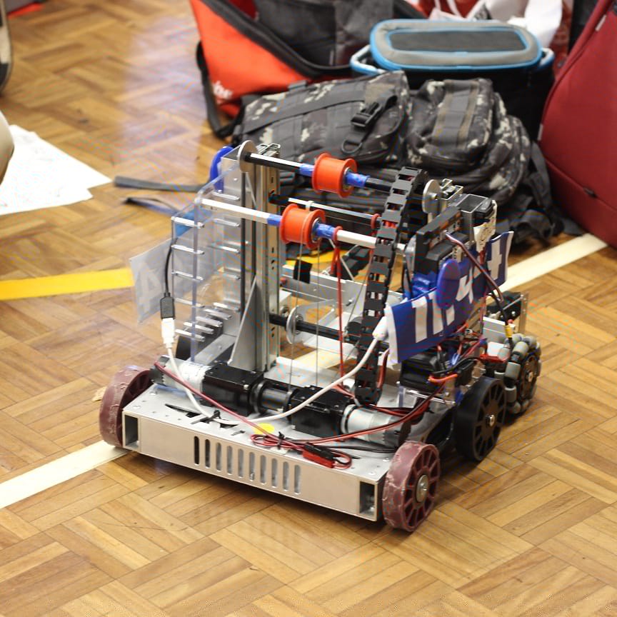 A few weeks ago we were at the NSW FTC Qualifier! Looking forward to Nationals this weekend! #omgrobots #friendswithrobots #ftc