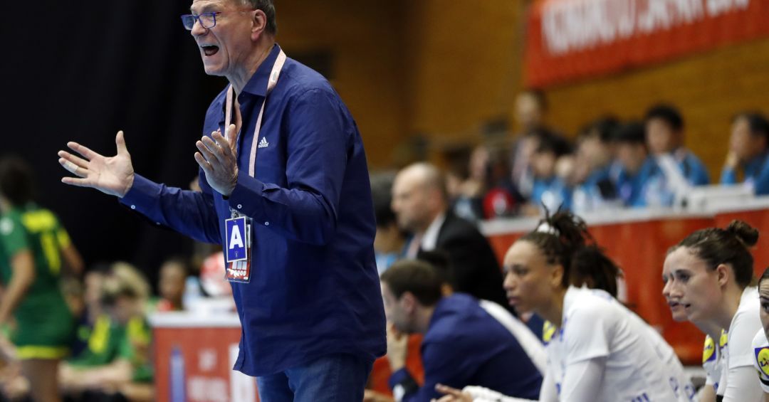 Analyse de la situation <a href="/FRAHandball/">Equipes de France de Handball</a> avant un match face à l’Australie qui arrive à points nommés ➡ bit.ly/35Y97b0 📰 

cc <a href="/BBH_Officiel/">BBH officiel</a> @NAHB_officiel <a href="/HandPaysdeLoire/">Ligue Handball Pays de la Loire</a> <a href="/Handball_BZH/">Ligue de Bretagne de Handball</a> 
#BleuetFier #EspritHandball #EdFF #FemmesDeTalent #FRAAUS