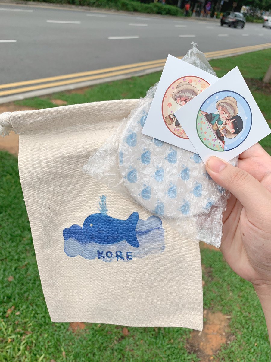 jinniesg's tweet photo. So happy!! Thank you @04l21992 for organising this the place is really beautiful and amazing. #EATJINCAFESG https://t.co/bVcN2gekFm