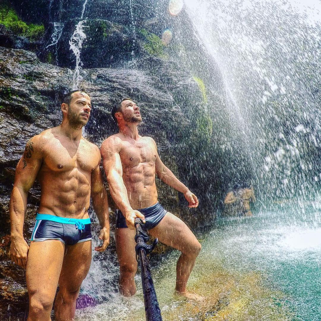 elgin escort backpage