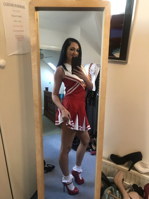 2 pic. Playing dress up @OnlyAllSites #costumes #cheerleaders #bts #tease #models https://t.co/bECa1