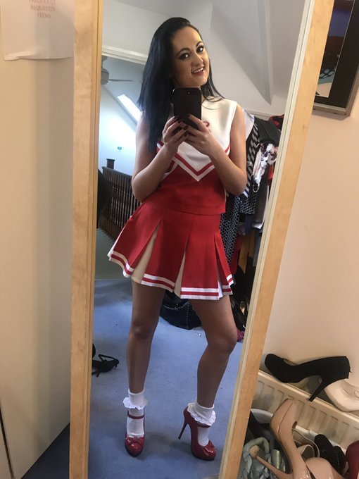 3 pic. Playing dress up @OnlyAllSites #costumes #cheerleaders #bts #tease #models https://t.co/bECa1