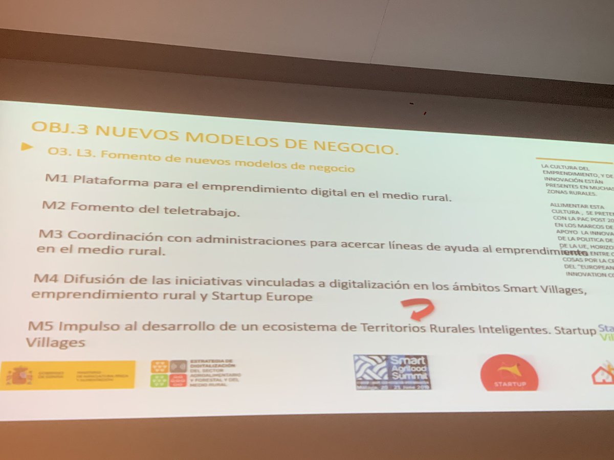 fmorcillo's tweet photo. MayteAmbros del @mapagob destaca el importante papel que jugarán las #smartvilages en la estrategias territoriales por parte de @EU_Commission en los próximos años. “Es clave llevar el concepto smart city al ámbito rural” #smallsmartcity https://t.co/z53W7wVfdT