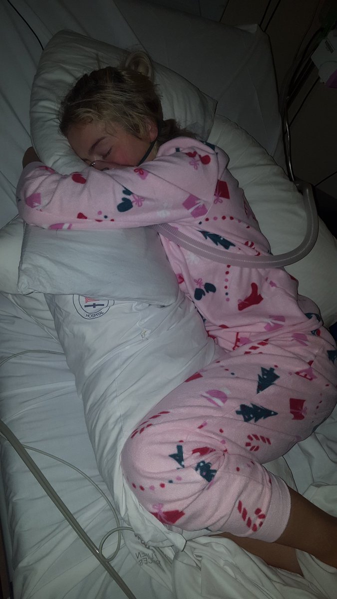 BREAKS MY HEART 💔 
.
This should never be a way to visit your other half ! 
.
Instead Nicole is STILL left fighting for her life . Fighting for her last breath !
Fighting for a drug the NHS have access to ! 
.
We not getting any answers and Nicole not getting any better !! 
.