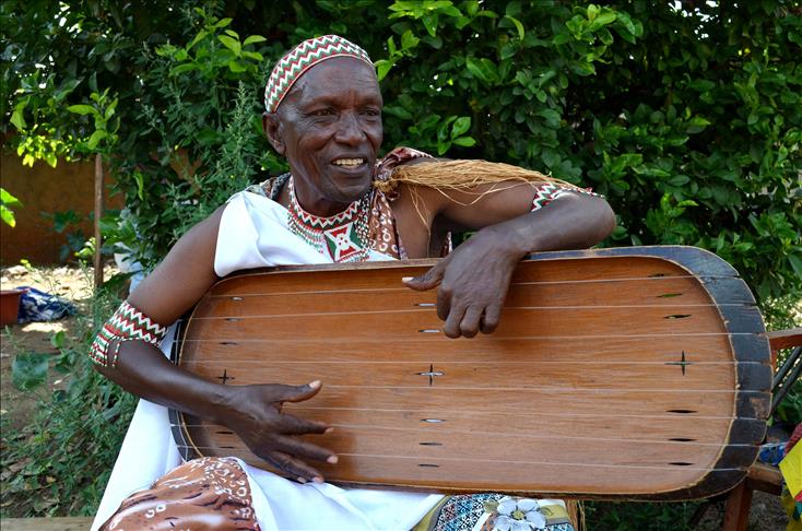 DID YOU KNOW ?

Inanga is a traditional musical instrument of Burundi.
Inanga is also played in Rwanda and Uganda.

#RwandanMusic #BurundianMusic #AfricanInstrument #StringInstruments #Inanga #Music #Culture #Music #Poetry #Arts