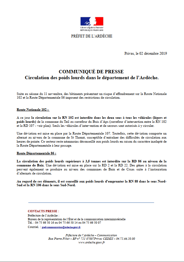 Prefet07's tweet photo. Françoise SOULIMAN @Prefet07 fait un point sur la #circulation des poids lourds dans le département et les axes actuellement coupés suite au #séisme en #Ardèche.
#DIRCE #DIRMC
Retrouvez le communiqué de presse ici ⤵️ https://t.co/hCye6RJBTh