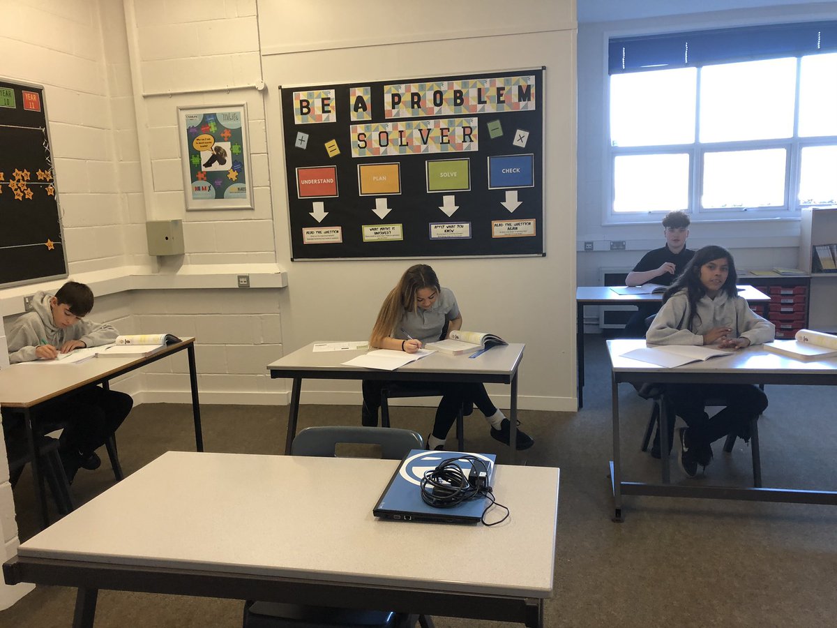 CJohnsonICMAT's tweet photo. The lead up to Christmas is always tough in #AP. We are all working hard @TheRowansAP to keep things calm and focussed on learning. #thisisap https://t.co/wIOjoBBOIN