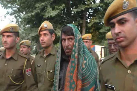 news24tvchannel's tweet photo. टोंक रेप और मर्डर केसः आरोपी को 5 दिन की पुलिस रिमांड में भेजा गया
#TonkRapeCase https://t.co/EL8xC2AzR6