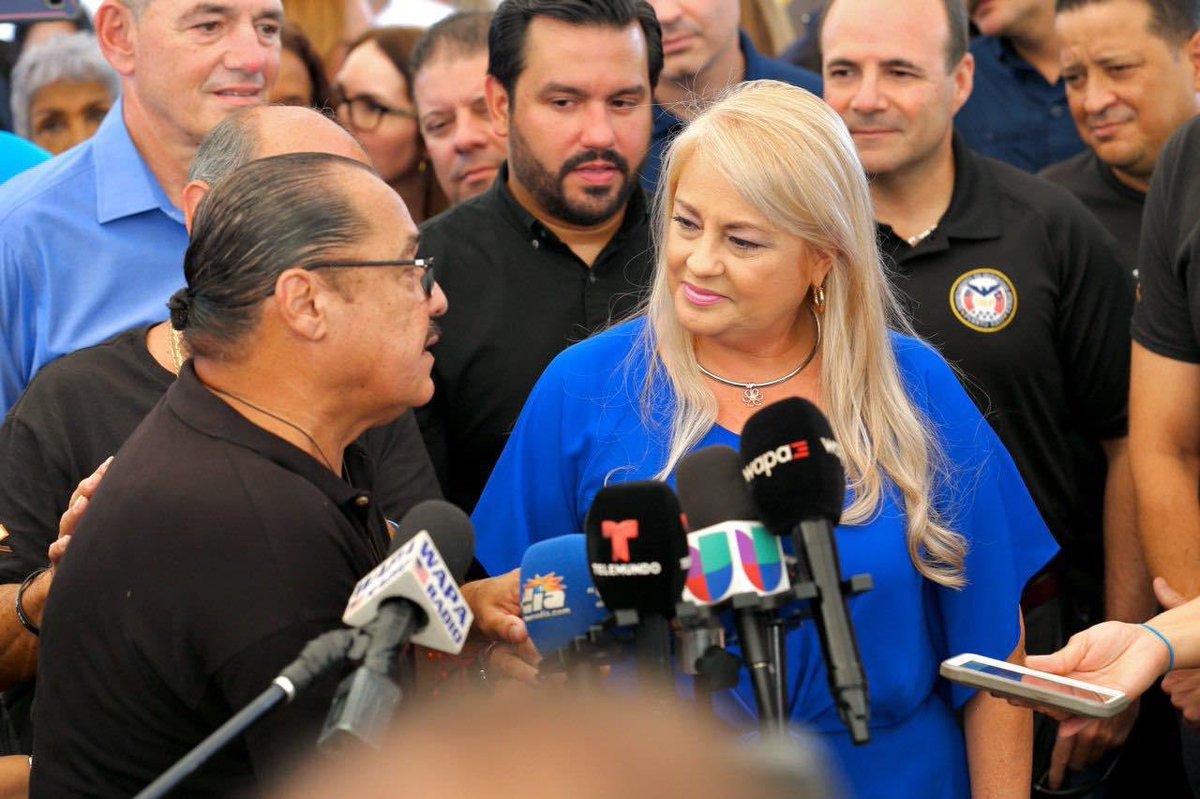 SenadorCruz's tweet photo. En la mañana de ayer junto a la Gobernadora @wandavazquezg y el Presidente de CODEPOLA Ariel Torres en la Caravana de No Balas al Aire. Nos acompaña también el Representante Eddie Charbonier y el Senador Newman.
#ParaTuLegitimaDefensa
#TuVigilanteEnElSenado https://t.co/EZJRMautfE