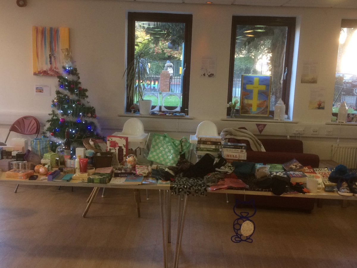 clairethomas1's tweet photo. #GivingTuesday @wowhull1 means gifts to give away. Thank you to everyone who has donated. We’re open 11am to 1pm to collect an extra few things to gift this Christmas. If things are a bit tight this year, please come &amp; collect- it’s all free https://t.co/b0ZuoVnmPu