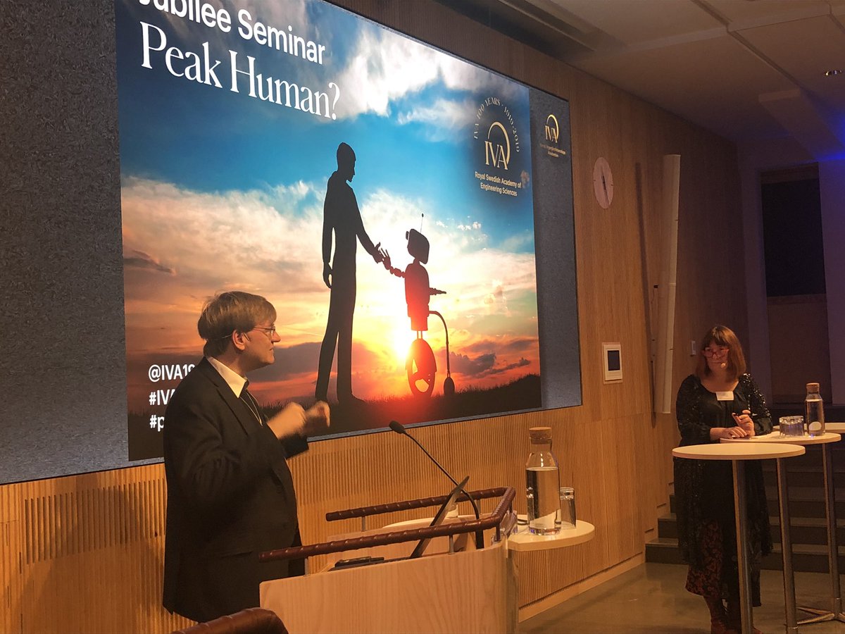 Today the Jubilee Seminar - #peakhuman at @IVA1919 - a deep dive in AI and the future of AI.
@anderssandberg is setting the scene with the philosofic perspectives.