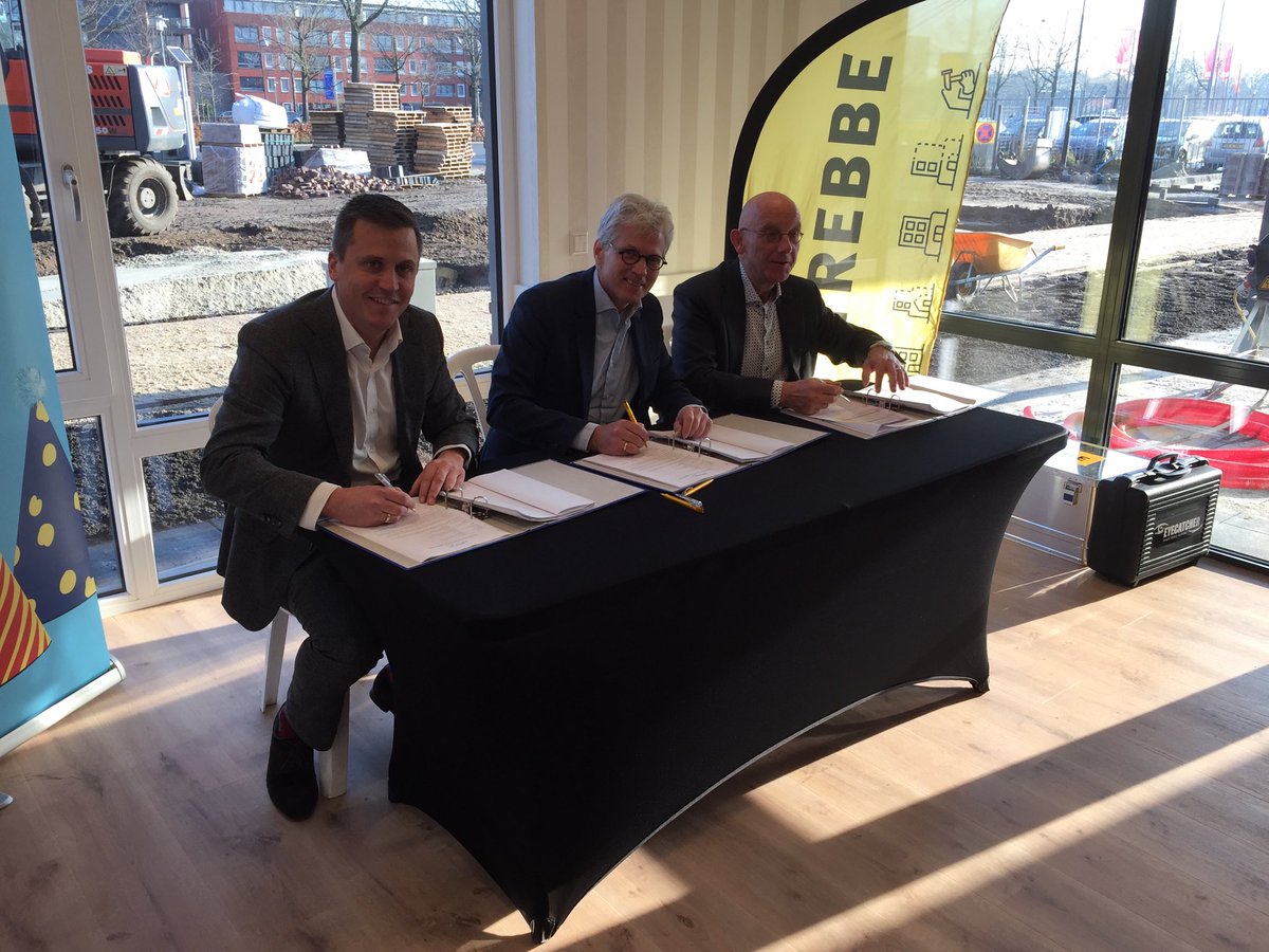 De oplevering van 86 zorgappartementen in Apeldoorn is officieel ⁦<a href="/Trebbe1911/">Trebbe</a>⁩ ⁦<a href="/KlokGroep/">KlokGroep</a>⁩