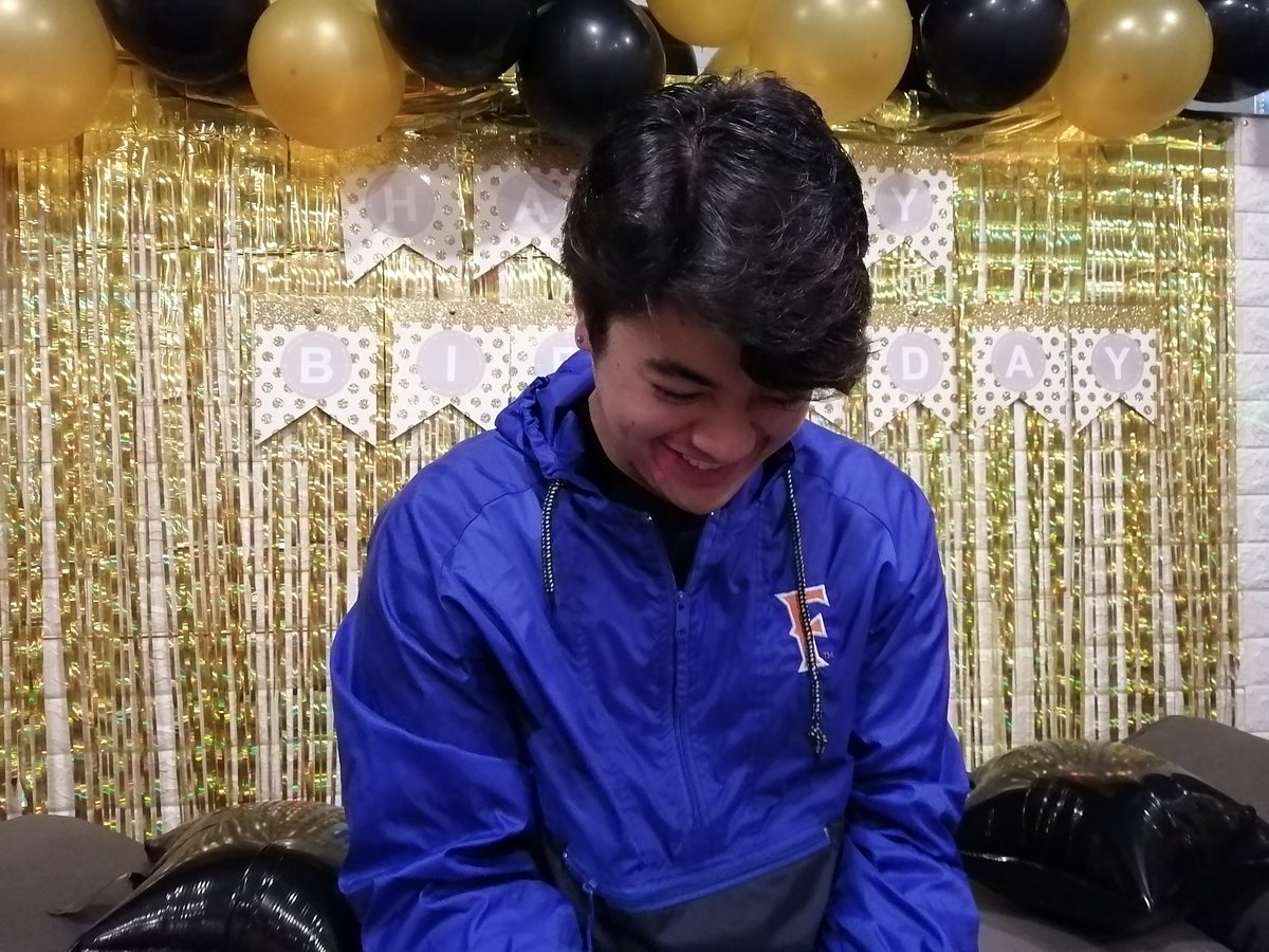 KierViOfficial's tweet photo. CK is here!! @hashtag_CK

#Happy21stHashtagCK https://t.co/bR2xms2P5d