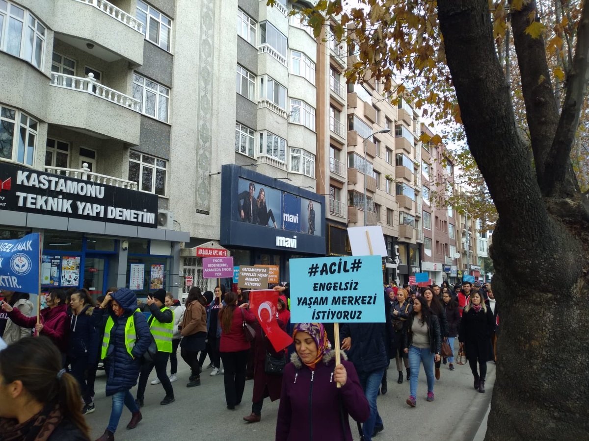 3 Aralık Dünya Engelliler Günü Kapsamında gerçekleştirilen yürüyüşe Genç Kızılay ailesi olarak bizlerde katılım sağladık.🌙 <a href="/genckizilay/">Genç Kızılay</a> <a href="/genckizilaykau/">Genç Kızılay KAÜ</a> <a href="/genckizilay37/">Genç Kızılay Kastamonu</a>