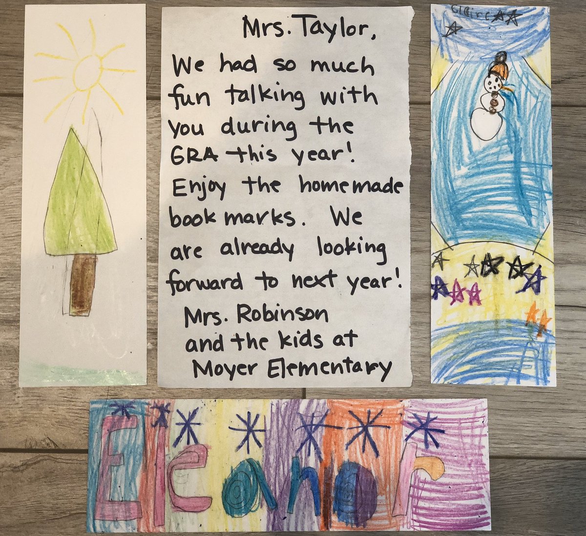 Mrs. Taylor <a href="/Tayi52/">Ines Taylor</a> connects her SK  Ss with a class in Kentucky as part of the #GRA2019 . The Ss at Moyer Elementary sent a thank you card and custom bookmarks . #gslearning