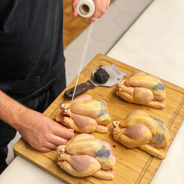 Producto, tradición, clasicismo!!! esto es LÚ... y nos encanta🔱❤️✨
.
.
.
.
.
.
.
.
.
.
.
.
.
.
.
#lucocinayalma #lúcocinayalma #juanlú #simplementelú #jerez #francia #andalucia #cocinaclasica #vanguardiaderetaguardia #boquegroup #michelinstar #guiami… ift.tt/35V2wht