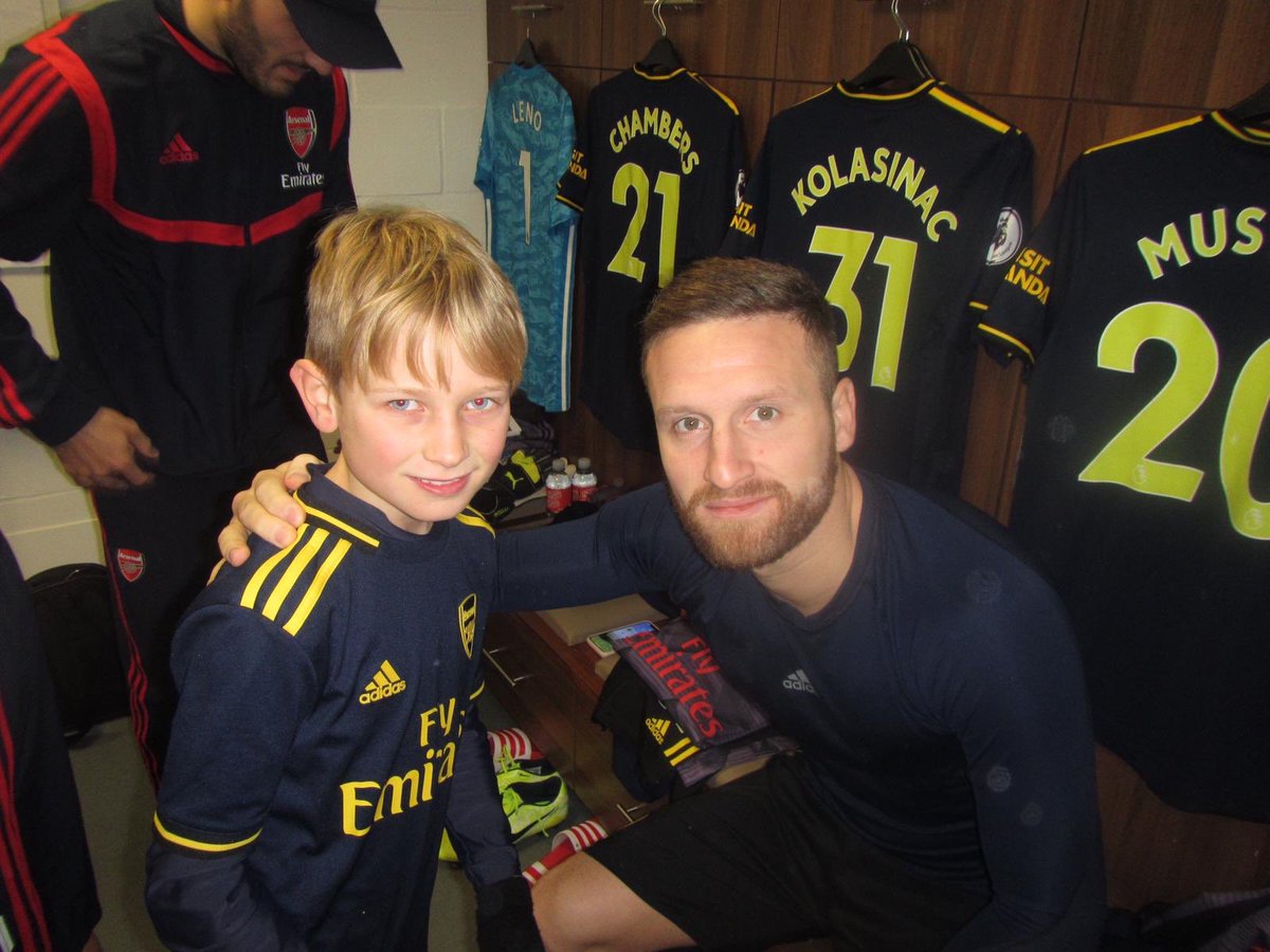 CalumChambers95's tweet image. The cameras sometimes only show one side of the story. It’s always great to meet our Junior Gunners mascot in the dressing room before every match. We hope Billy had a great day at Norwich on Sunday and it was a pleasure to meet him.
