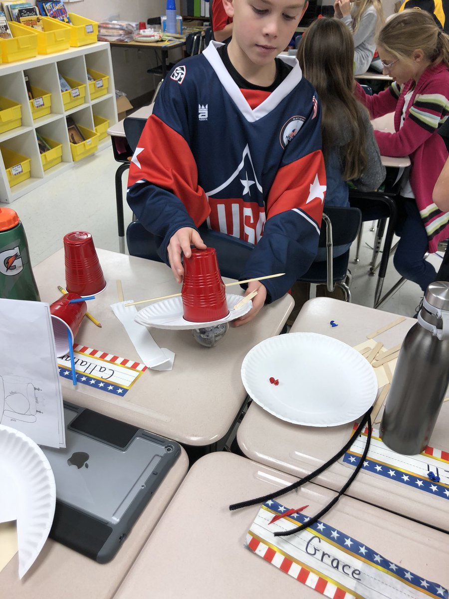 SimpsonTremont's tweet image. Designing @SpheroEdu armor for battle bots. 
 “This doesn’t balance.” “What are you going to do fix it?” “I need to add weight on the top. I need to figure out how because I don’t have anymore supplies.”
@TremontLions #uacreates @theLibraryBug