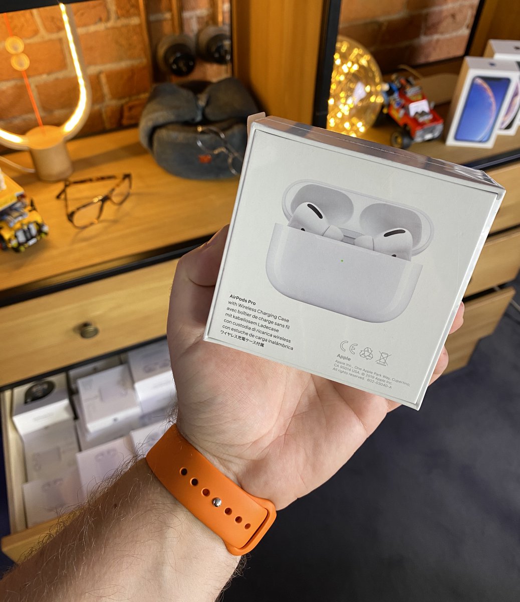 Тотальная раздача AirPods весь декабрь продолжается в твиттере. День второй. Ретвитни и ты участвуешь, для твиттера у меня есть замечательные AirPods Pro. Итоги случайным образом подводим завтра тут же. 💪
Удачи! Завтра новые AirPods, новое место. Чекайте wylsakian.com