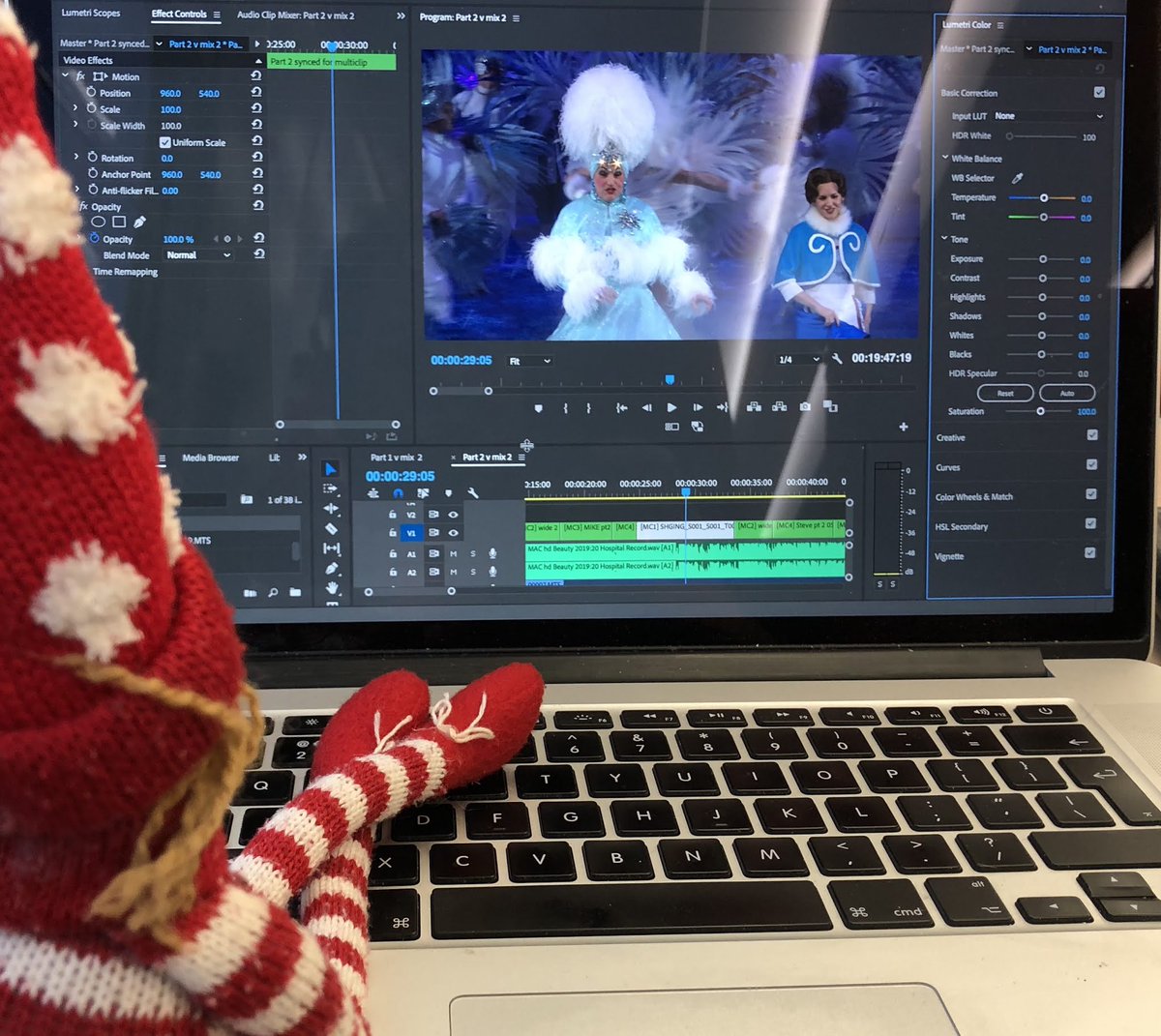 WorkCast's tweet image. Evie is learning how to edit on the train to #London. It's their first of 3 days on the road with Team WorkCast visiting customers and helping deliver our fantastic managed LiveStreams #elfontheshelf #teamworkcast