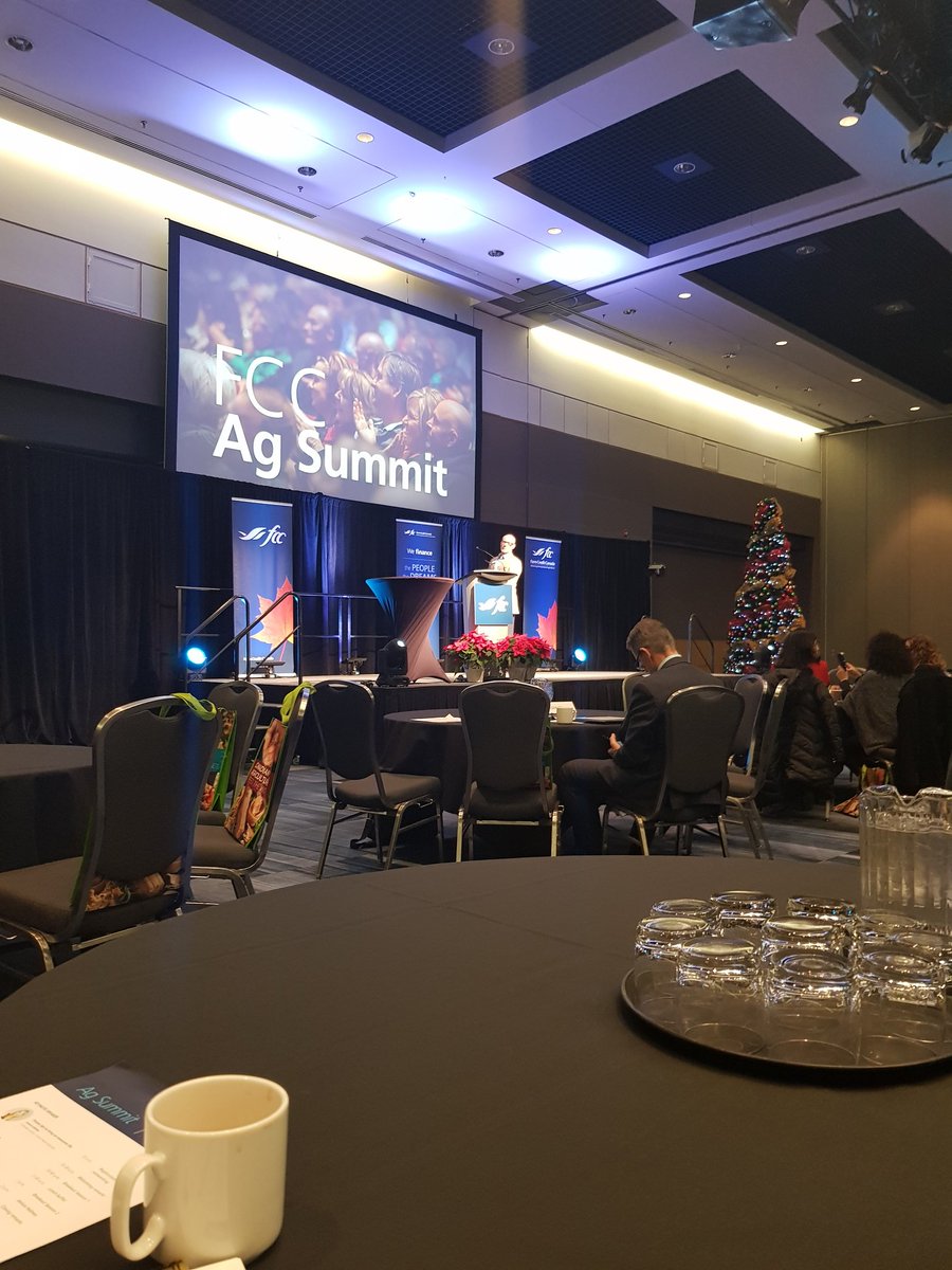 Spending the day in London for <a href="/FCCagriculture/">Farm Credit Canada</a> Ag summit! Ready to start the breakout sessions 💯