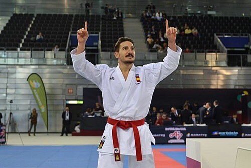 DamianHQuintero's tweet photo. ¡VOLVEMOS AL #1 Y CLASIFICADO! 
La victoria del domingo no solo trajo consigo el triunfo, sino que también el billete a los JJOO de #Tokyo2020 y vuelta al número 1 del Ranking Mundial ☝️🔝
¡No puedo estar más contento! Un final de temporada soñado. https://t.co/i9CVf7hwy1