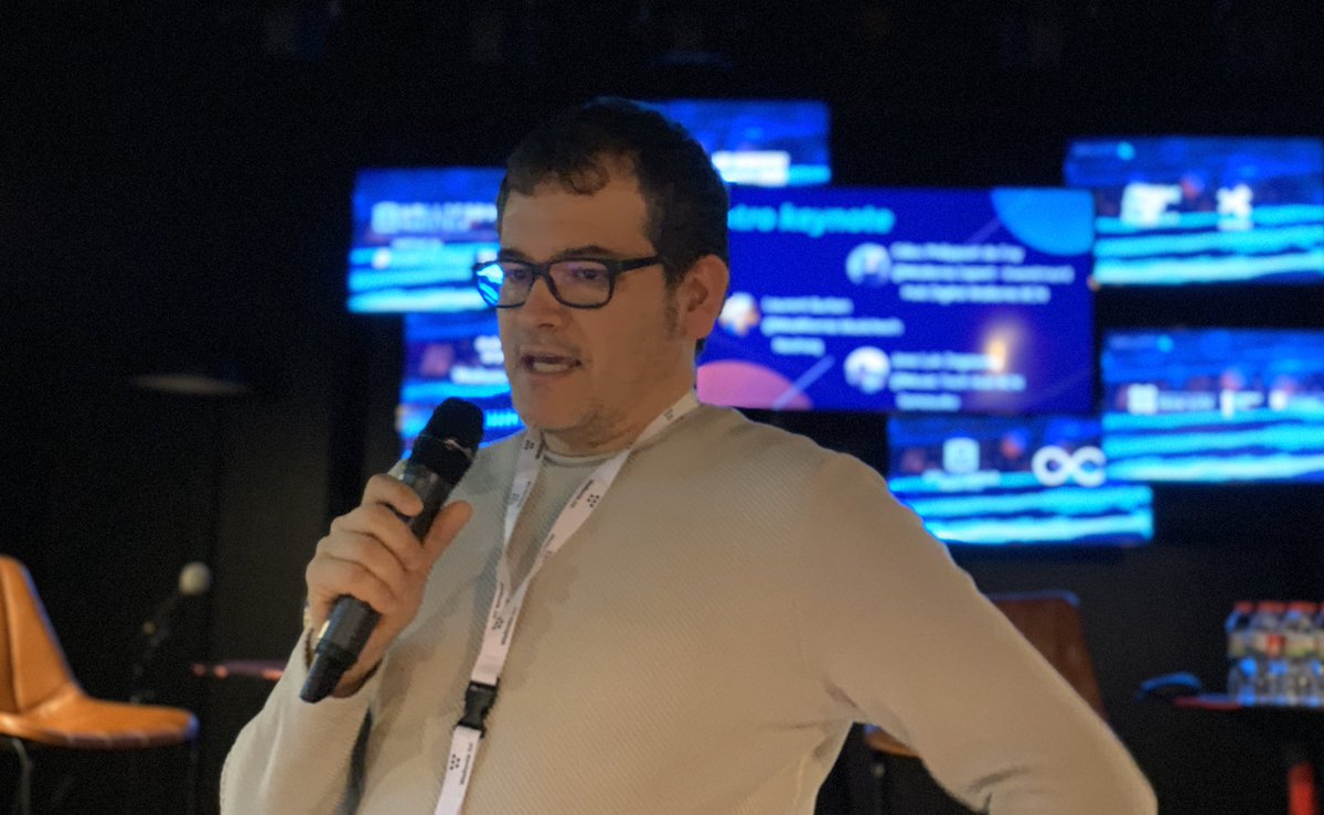 3rd Keynote
Jose Luis Zagazeta <a href="/sonosuite/">SonoSuite</a> talking about the creation of the Music Tech Hub BCN

#Wallifornia #Barcelona @MusicTechBE #MusicTech 🎶🎛️🎙️🎧