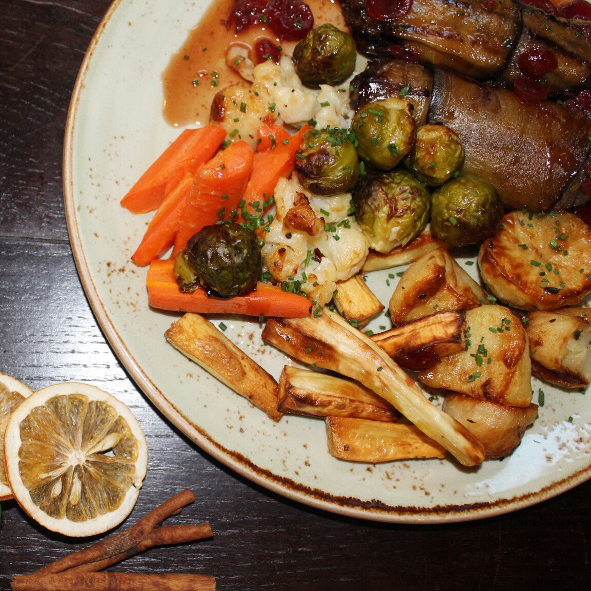 KoukashLIV's tweet image. Celebrate the countdown to Christmas and try our new Festive Menu from £19.95pp, available throughout the Christmas period. 

Roasted Ballotine of Aubergine Mushroom and Chestnut served with Sage Cranberry Sauce (vg)

#koukashbarandgrill #christmas #foodie #vegetarian #liverpool