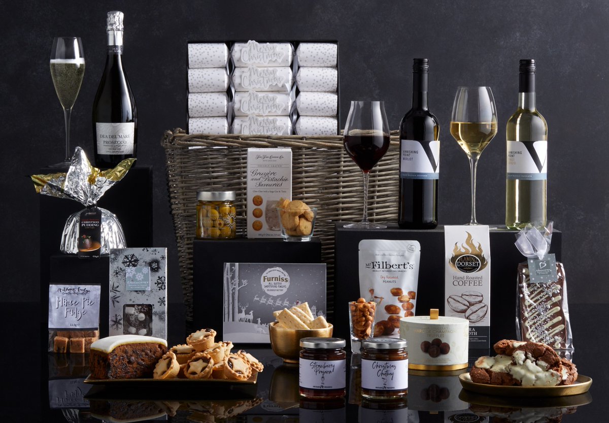 JohnLewisRetail's tweet photo. Looking to say thank you to your staff or clients this Christmas? Let our expert Partners help you find a carefully selected gift that's right for them, and for your budget. Find out more here: https://t.co/wcG6jOeN3B https://t.co/hj7gTgQhkO