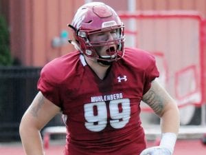 Muhl_Sports's tweet image. “Anytime I get to put on the pads with my brothers and represent #Muhlenberg College is the best part of my day.” At least one more week putting on the pads for senior DL Frank Lucchesi, featured in @mercerspace
bit.ly/2rVgO2H
#CentConf @DigInMules #d3fb @d3football