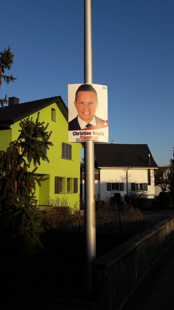 bwyssf's tweet photo. War gestern nicht die Vereidigung beider Kammern im Bundeshaus? 💚 Velofahrt durchs Wasseramt heute 🚴‍♂️. #Hauptstrasse, 
#Subingen @ChristianImark https://t.co/z91YvTo4Ws