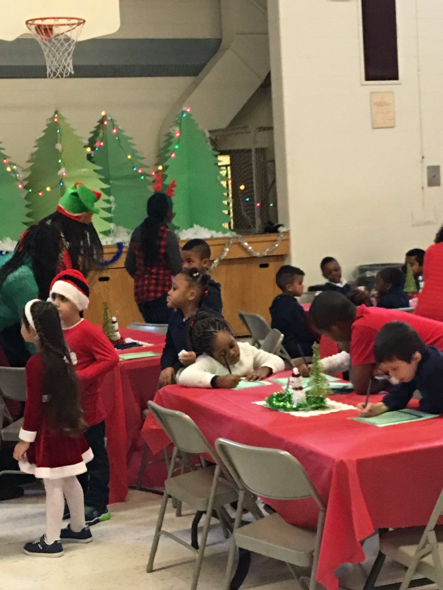 TcdsbAngela's tweet photo. Taking in the spirit of the season and sharing some good ol’ chocolate chippers with good ol’ St. Nick! God bless our ESCLIT team! https://t.co/M5ntiIw2xW