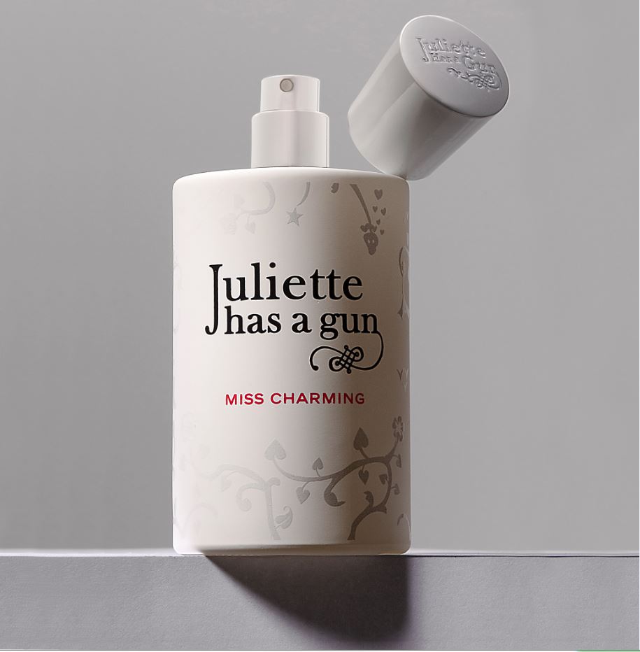 Check your list twice. Cyber Monday is extended. And while you're at it give a little gift to yourself. bit.ly/2QUJp2M #DestinationFragrance #Perfumania