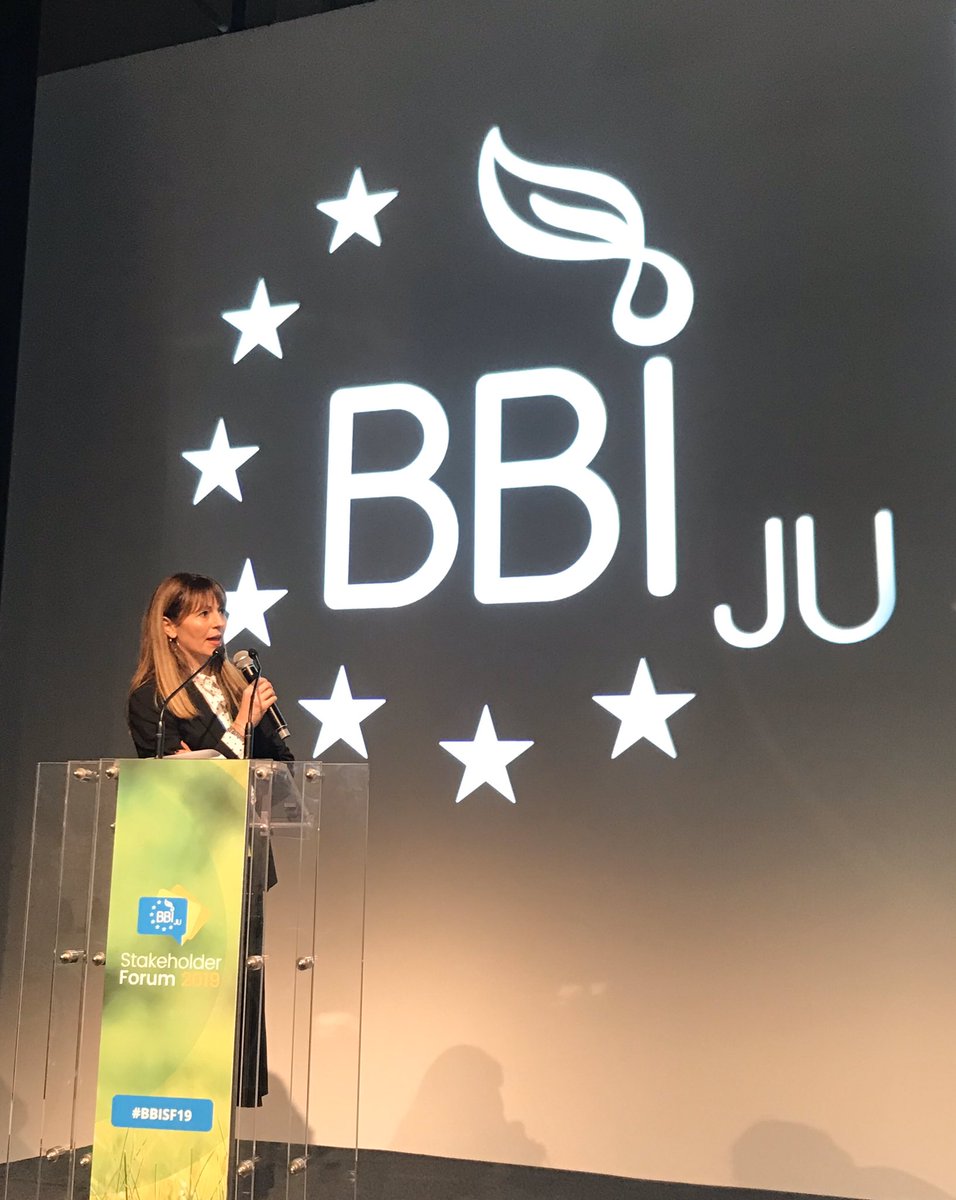 Paloma Mallorquin from the BBI <a href="/BBI2020/">BiBi2020</a> doing a brilliant job of moderating the Flagships panel at #bbisf19
