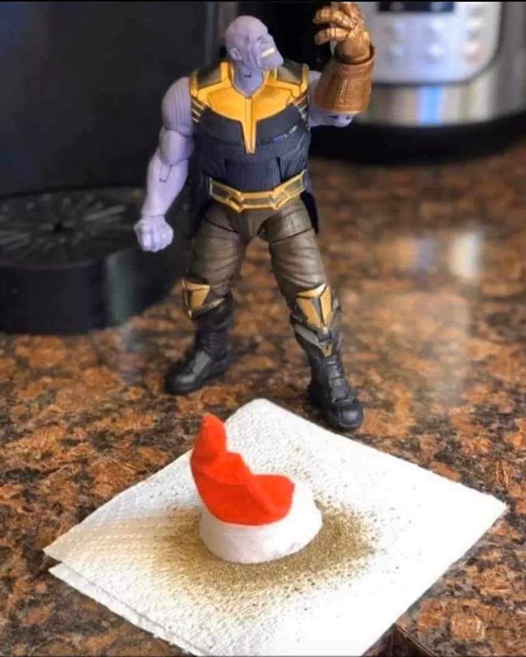 Wyntercon's tweet photo. And it's that time of year  and #thanos if off to a good start !!

#Thanos 1 , #elfontheshelf  : 0

#Marvel #Memes #wyntercon https://t.co/jkRzwXKzhY