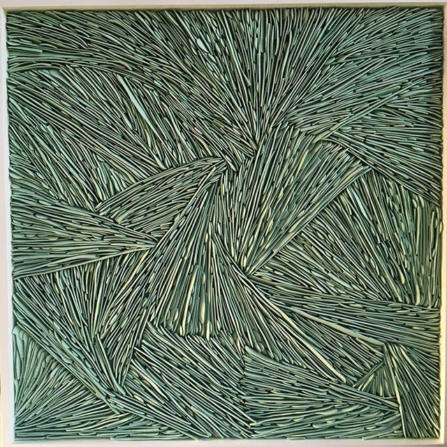 FenellaElms's tweet photo. The next Line Flow in the series.
.
#green #porcelain #line #flow #stainedporcelain #lineart #linear #commission #series #ceramicart #britishcraft #britishcraftsmanship #craft #wallsculpture https://t.co/Pty76mWRUP https://t.co/slUs1boeXk
