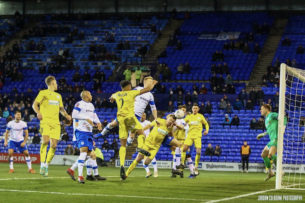 ColborneJordan's tweet photo. Chichester City’s @RyanPeake2 scores last minute consolation goal, worthy of all the celebrations!
All photos at:  https://t.co/7YRVOK9cE6
#UpTheChi https://t.co/9bzbu3RuXa
