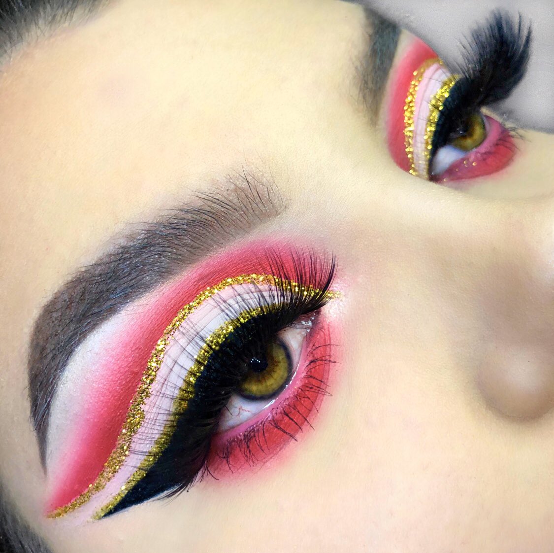 Christmas glam 🎄
December 2018 vs December 2019