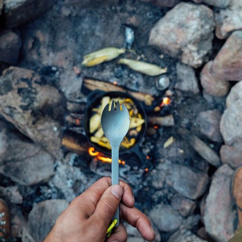 ＊
One of the item from our X'mas gift guide, a titanium spork can save our planet. We mean if we stop using plastic cutlery and swap them to one spork. We believe that a small step could make a BIG change. 📷: <a href="/snowpeakusa/">Snow Peak</a>
#sowpeakuk #xmastgiftguide