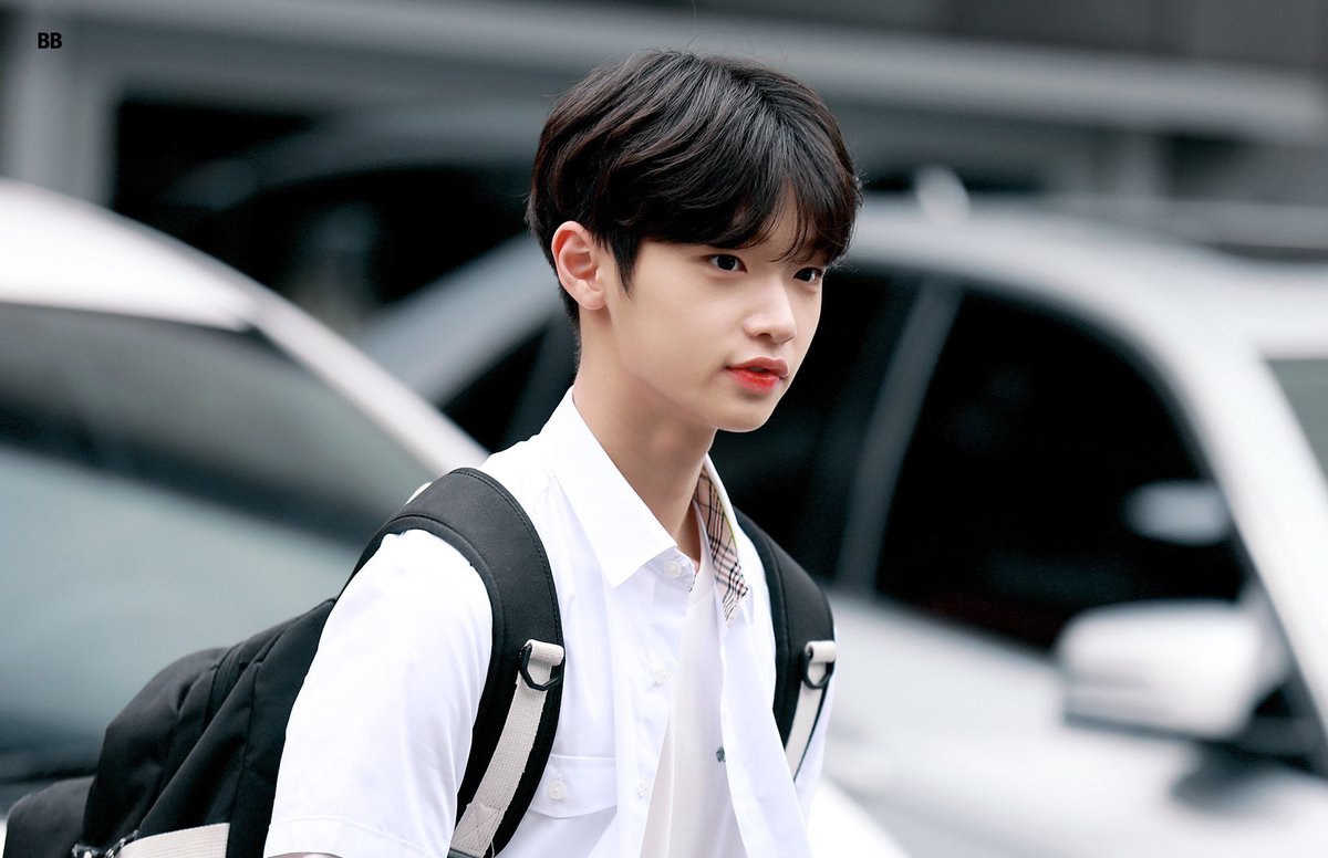 🦊🍓 มอมอหม่ามี๊น้องก้องรักโทมัส #รออันวาร์บลู tweet media