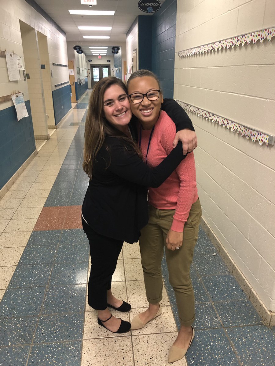 chantalmurphy4's tweet image. #day2 I want to give a shout out to my bestie she is always putting students first and is an amazing #fmsdteacher #FMSD12Days #childrenfirsteveryday #panthersengaged @lovetolearnPKE