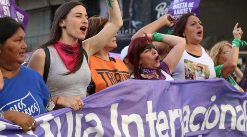cunadelanoticia's tweet image. #Rosario #marchó contra la #violencia hacia las #mujeres
cunadelanoticia.com/?p=174504 #NiUnaMenos