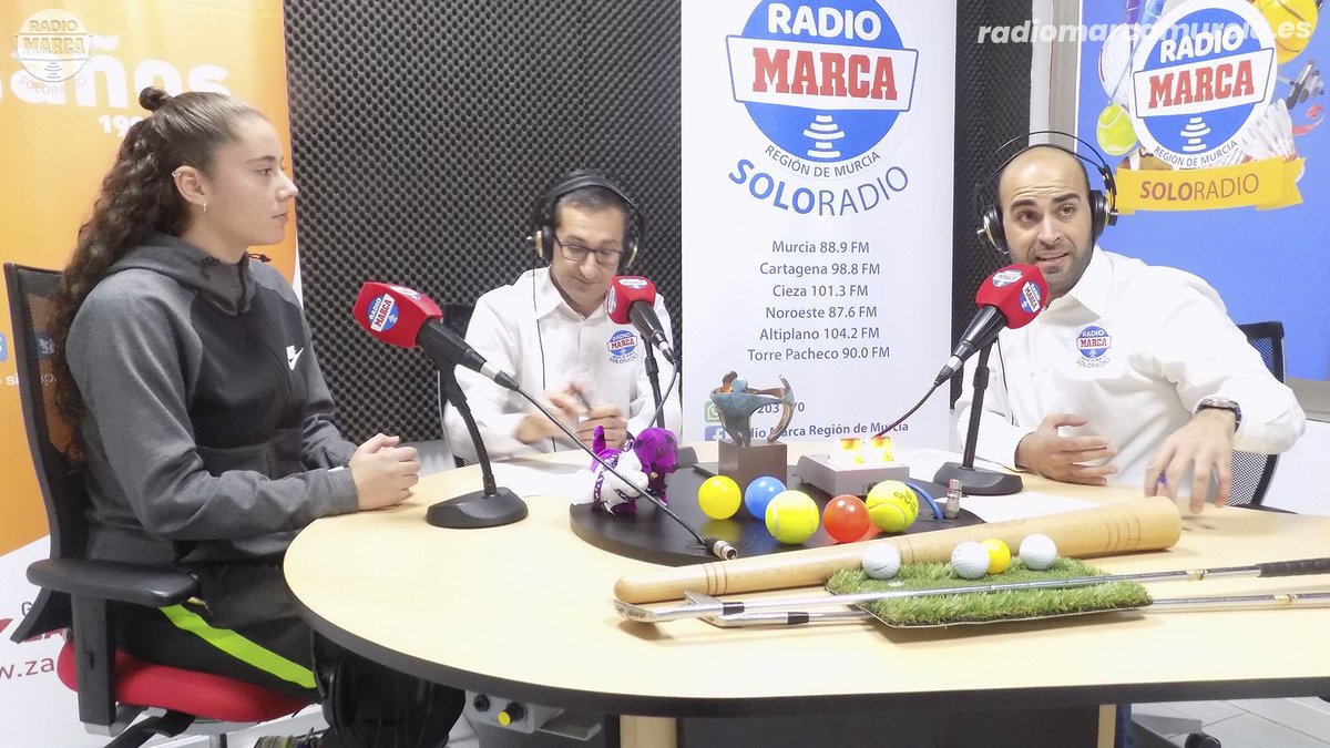 @FutbolenBaza 🗣Isa Hernández, jugadora de @FutbolenBaza:"El fútbol femenino en la Región de Murcia sigue creciendo y cada vez se reconoce más el papel de la mujer y su talento para este deporte".
 
🔴DIRECTO radiomarcamurcia.es
 #DirectoMarcaRM 621 203 970 📲