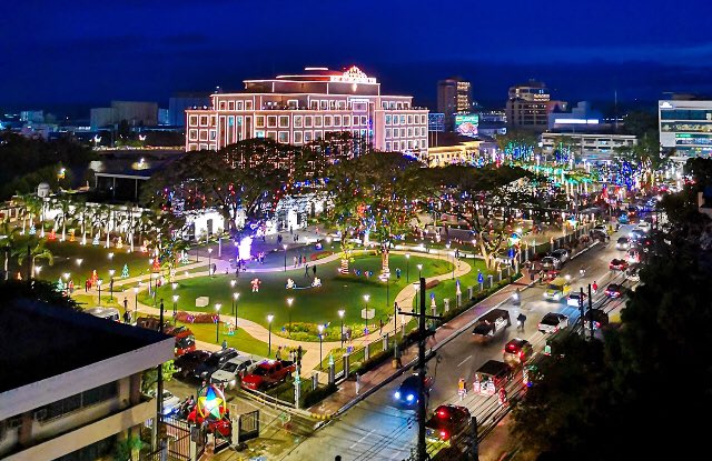 livelikemagui's tweet photo. flexin Iloilo City Capitol 🥰💙 https://t.co/tb0H0siQIp