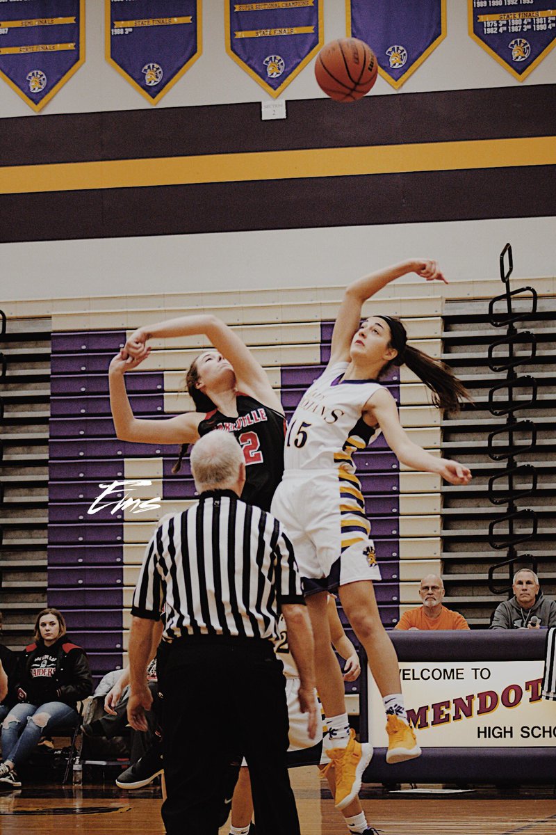 EmsVisuals's tweet image. Game Day for our Lady Trojans Basketball team! 💜🏀

📍Putnam County High School
⏰JV: 5:30pm
     Varsity: 7:00pm 
#LadyTrojans #mendotabasketball 
@MHSLadyTrojans @hansenjohn23