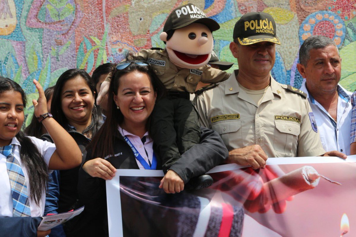 CCPDPedernales's tweet image. Iniciamos la campaña de prevención #AltoAlFuego, #NavidadSinRiesgo, coordinada por el Cuerpo de Bomberos, Policía Nacional, Consejo de #SeguridadCiudadana, Servicio Nacional de Gestión de Riesgos y Emergencias,  Comisaría Nacional, Comisaría Municipal y el CCPD-Pedernales.
