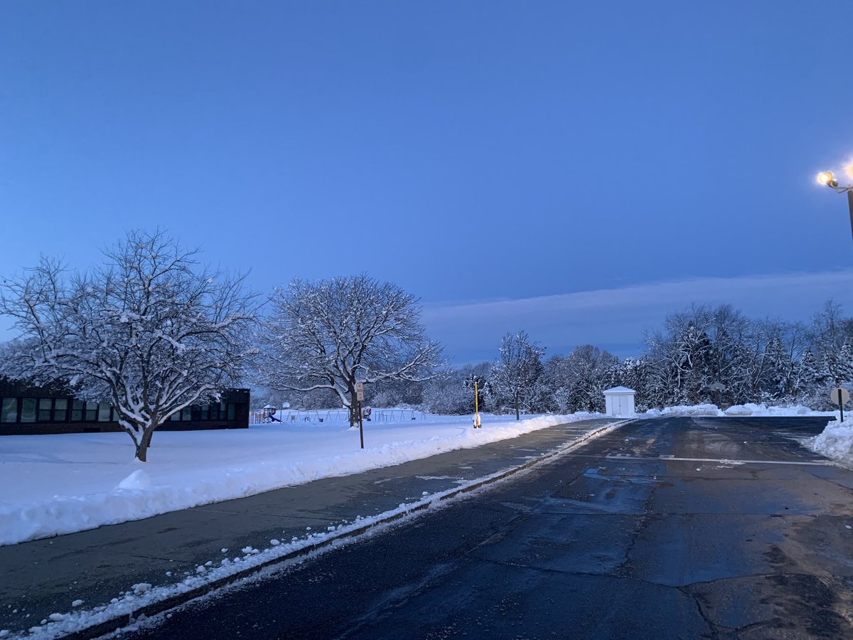 robin_doubrava's tweet photo. It’s a winter wonderland at the Intermediate/Middle School complex!  Welcome back everyone! https://t.co/0pWHm7H7xk